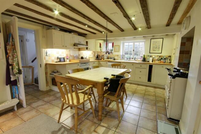 Kitchen/Dining Room