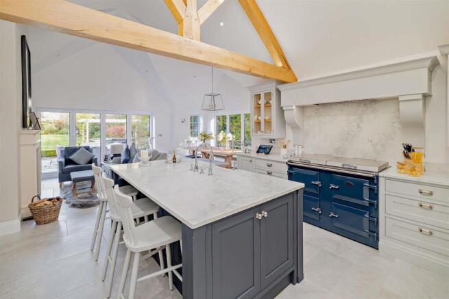 8668417-stills-interior01(1)-800.jpg