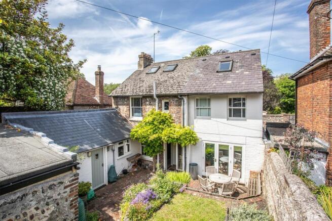 18 Eastport Lane-6.jpg