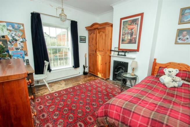 Bedroom 2.jpg