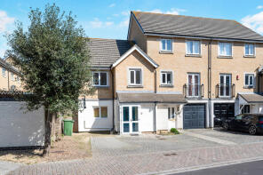 51, Centurion Gate, Southsea PO4 9TE
