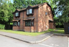 37, St Michaels Close, Fleet GU51 3XT