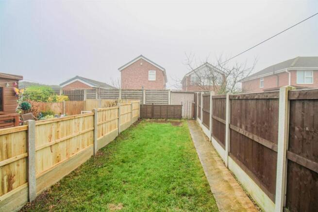 2 bed Terraced for sale Image 8