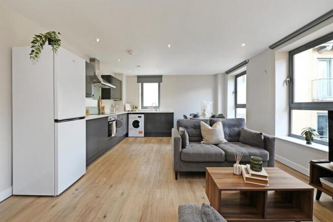 4 bed Apartment to rent in sheffield