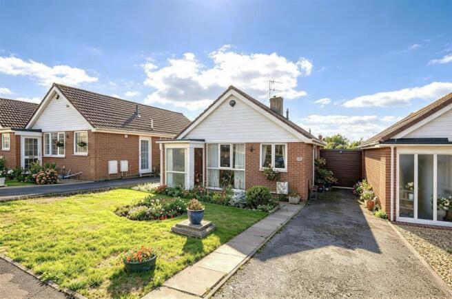 2-bed house on Dakota Drive, Whitchurch, Bristol, £315,000