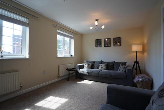 3 bed Town House for sale Image 5