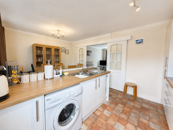 3 bed Town House for sale Image 7