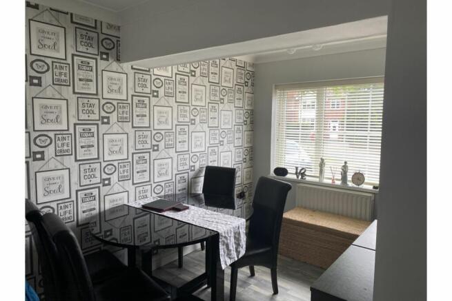 Dining Room/Bedroom