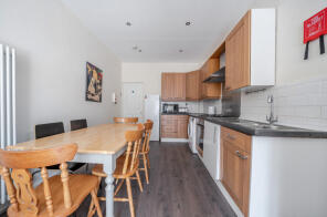 28, Empshott Road, Southsea PO4 8AU