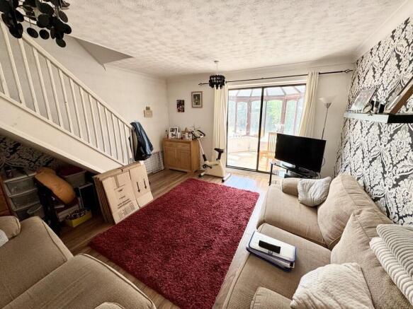 16 Bowers Close -...