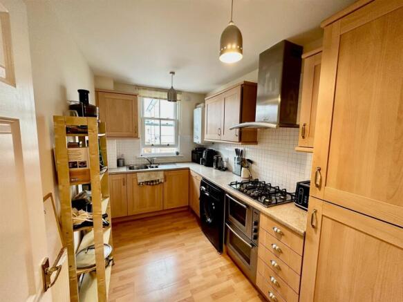 KITCHEN.jpg