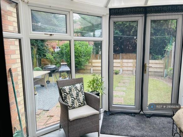 3 bed Semi-Detached to rent Image 7