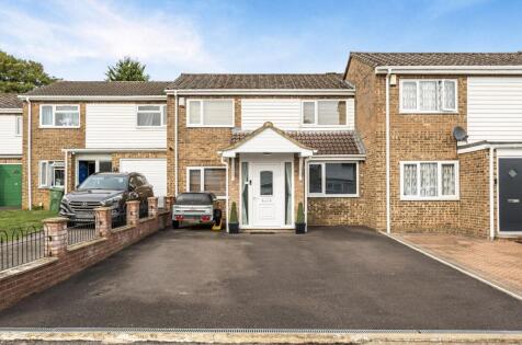 Claudius Close, Andover, SP10 5LB