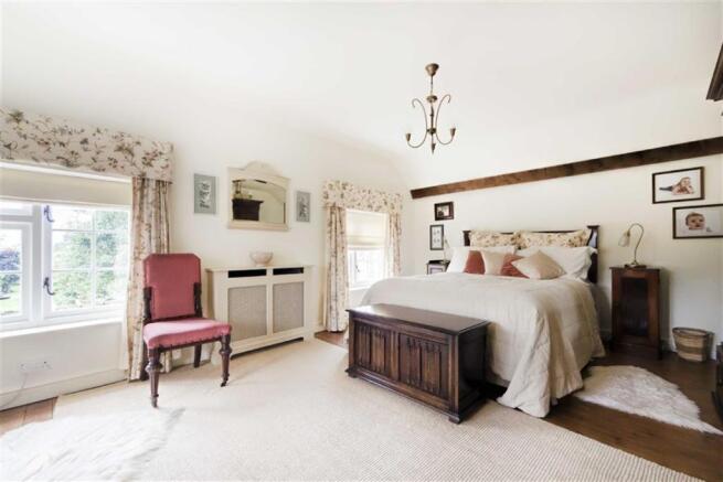 PRINCIPAL BEDROOM