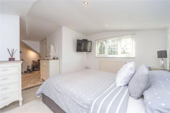 Bedroom 1b