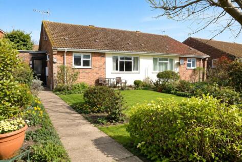 Melbourne Drive, Mildenhall, Bury St. Edmunds, Suffolk, IP28