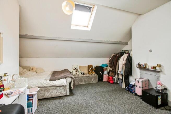 4 bed Terraced for sale Image 10