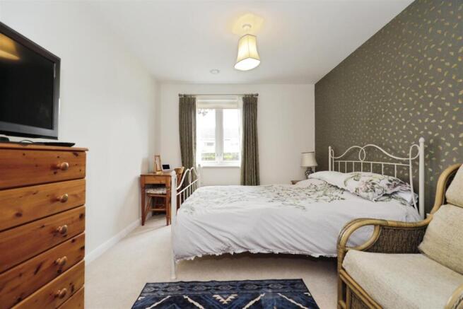2 bed Apartment for sale Image 9
