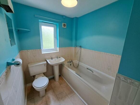 Bathroom.jpg