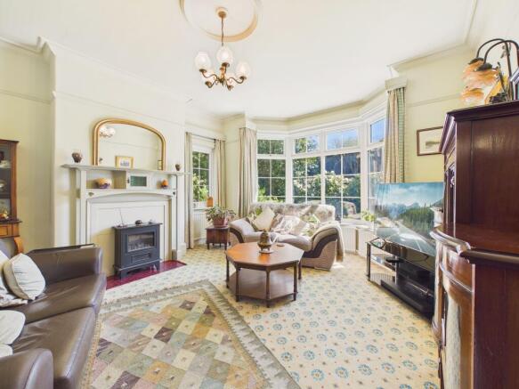 Formal Lounge