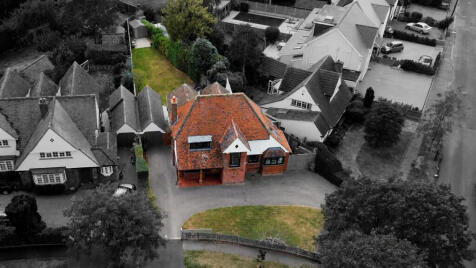 Hillside Walk, Brentwood, CM14