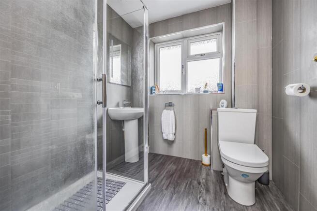 59 Park Lane, Cowplain-PorticoMarketing-SoldBy-23.