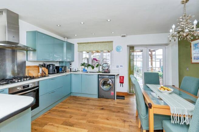 Waterbeach Road, Slough photo 4