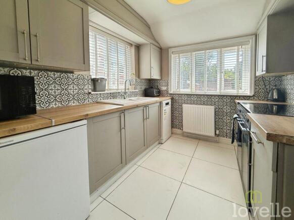 Gainsborough Road, Lea, DN21 photo 4