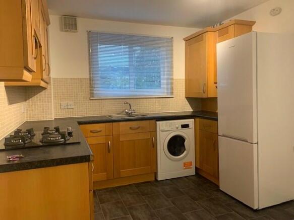 5686-20221020153031-kitchen-1