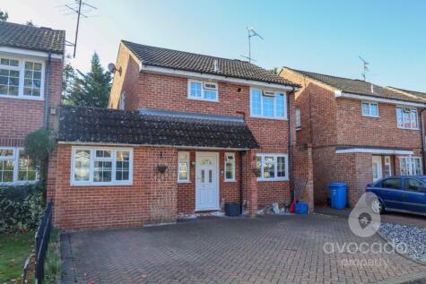 Sidlaws Road, Farnborough, Hampshire, GU14 9JN