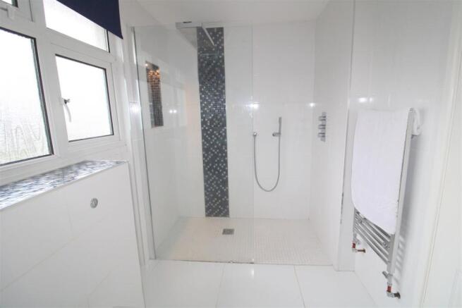 Another aspect of shower room/w.c.