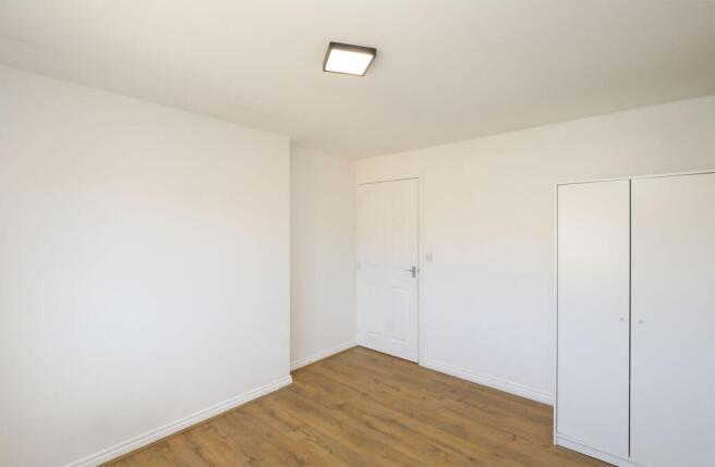 3 bed Semi-Detached for sale Image 12