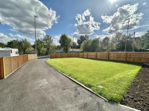 2 bed Detached Bungalow for sale Image 11
