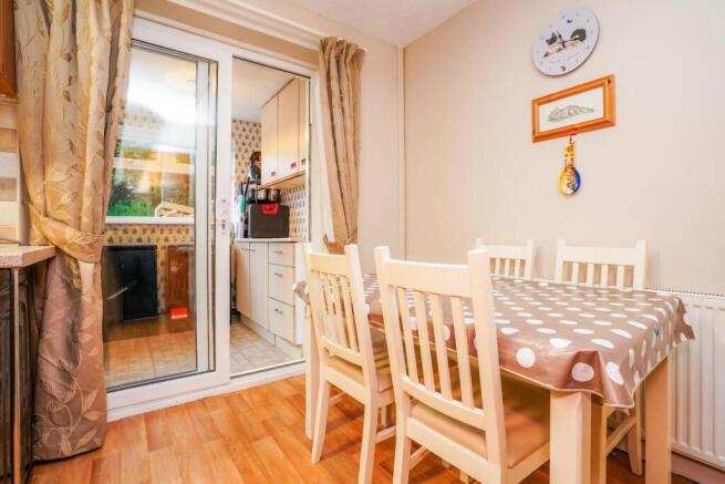 3 bed Detached for sale Image 10