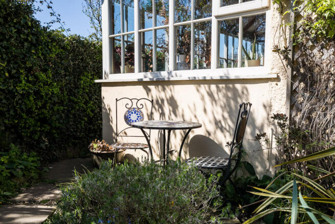 Front Garden .JPG