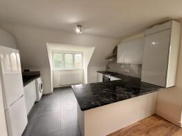 13, 177 The Hollies, Hagden Lane, Watford WD18 7HZ