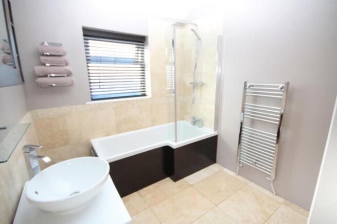 BATHROOM/W.C.