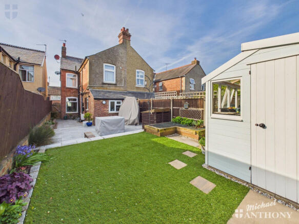 CAM03852G0-PR0621-STILL003