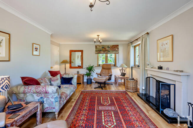 8616740-interiorW...