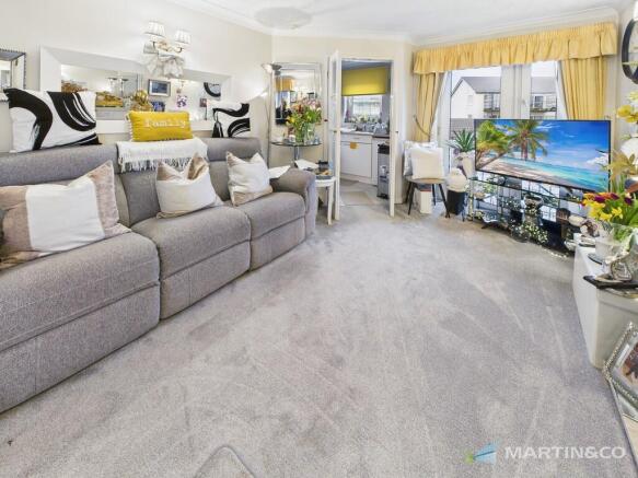 CAM02318G0-PR0594...