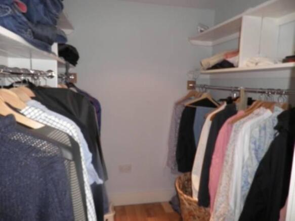 DRESSING AREA