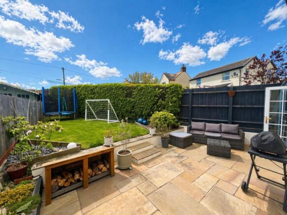 Woodend Lane - Garden.jpeg