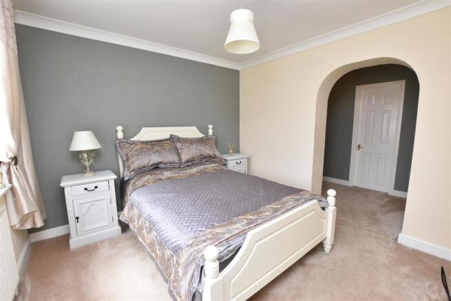 BEDROOM 5