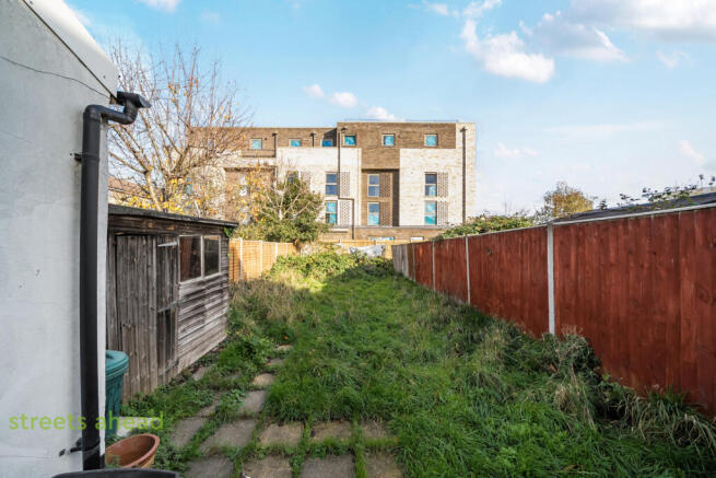 a848637c-edde-456...