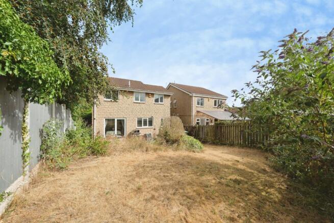 3 bed Detached for sale Image 10