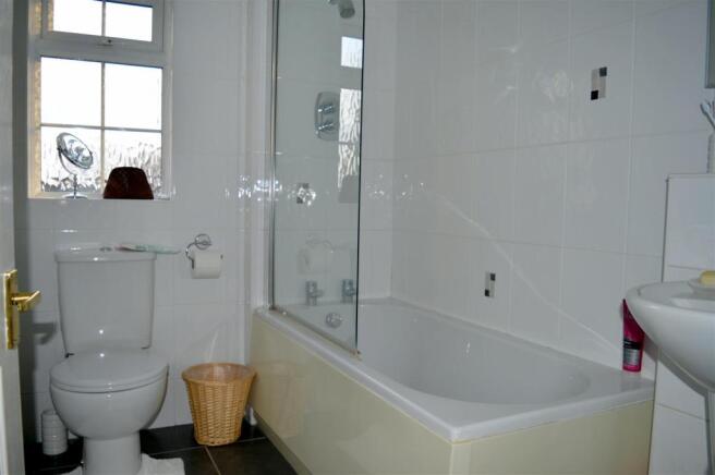 En-Suite Bathroom
