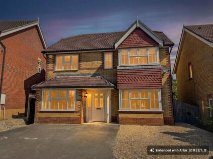 Harry Pay Close, Kennington, TN24