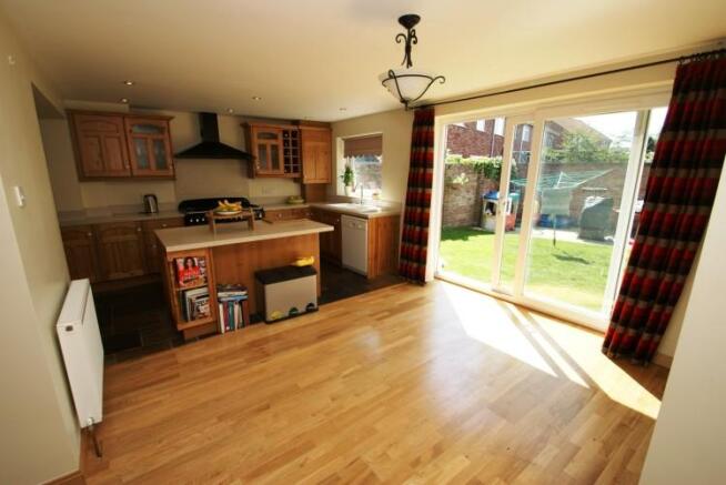 Kitchen/Breakfast Rm