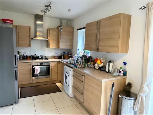 kitchen 1.jpg