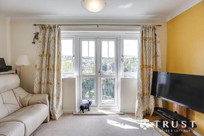 4 bed Detached for sale Image 12